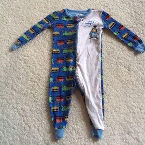 Children’s Place 1 piece footless Pajama S